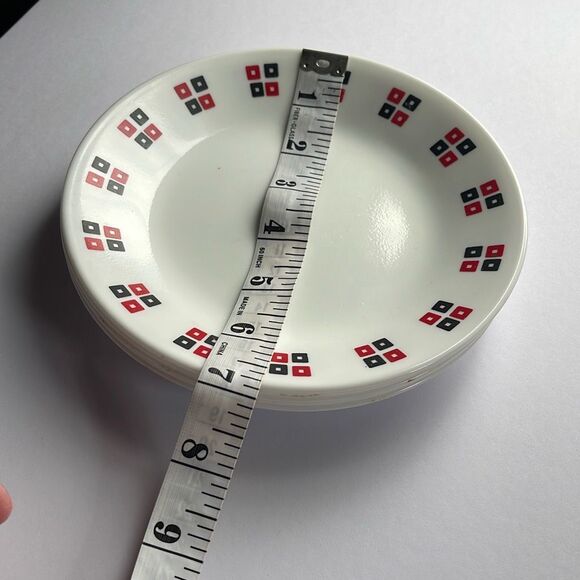 Vintage Corelle set of 5 “ Uptown” pattern 7” small plates. - Picture 4 of 5